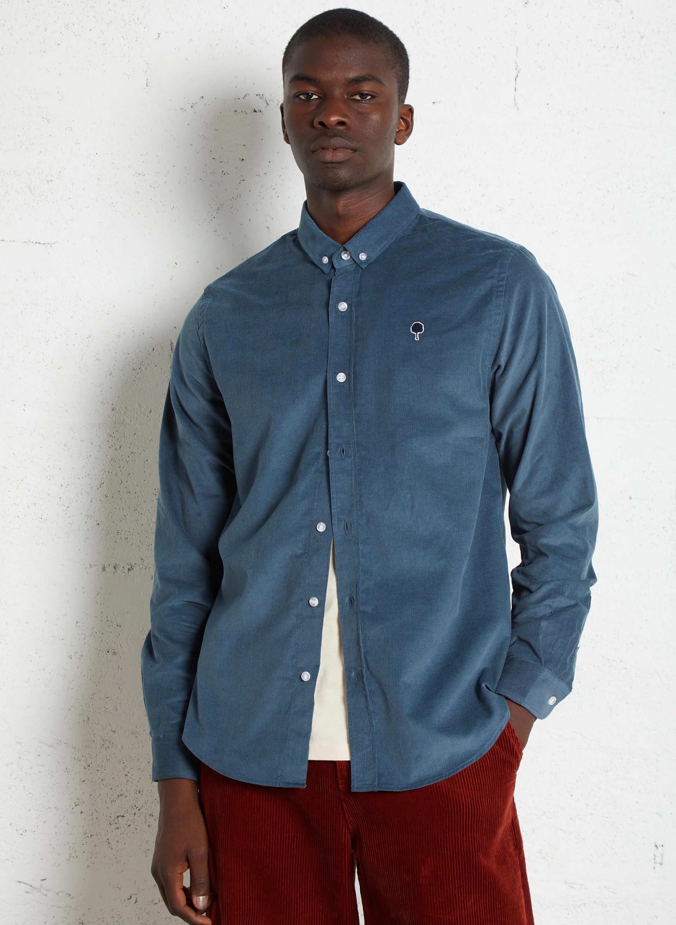  FAGUO   IVOY - Camicia diritta con collo a bottone in velluto di cotone a coste | Blu